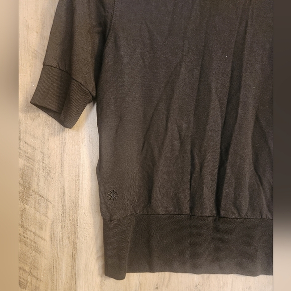 Athleta Step Forward Sweatshirt Tee V-Neck Black Athletic Shirt XXS/TTP - Picture 9 of 10